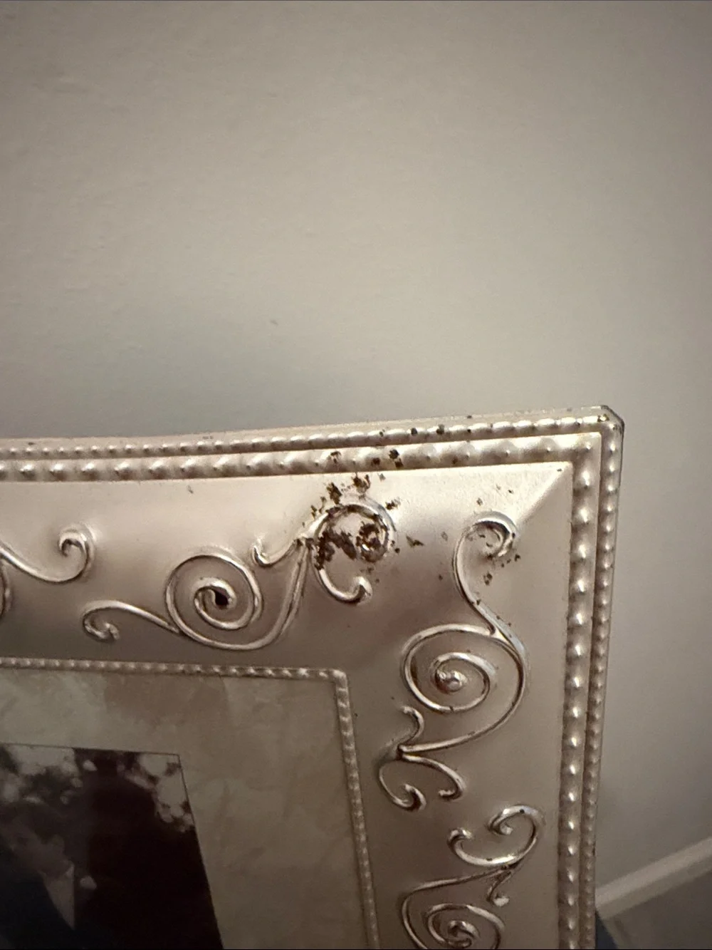 Heirloom Ornate Scroll 8x10 Photo Frame - Silver